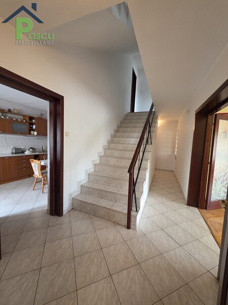 Vila Brancoveanu, Alunisului, S+P+1+M, 311 mpu, teren 200 mp, garaj