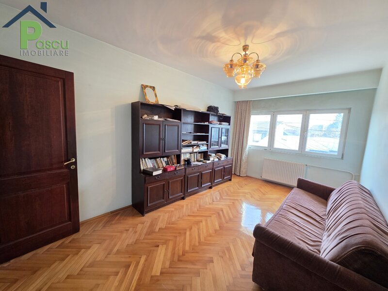 Vila Brancoveanu, Alunisului, S+P+1+M, 311 mpu, teren 200 mp, garaj